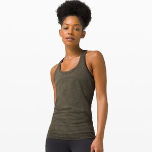 lulullemon Swiftly Tech Racerback - size 8
